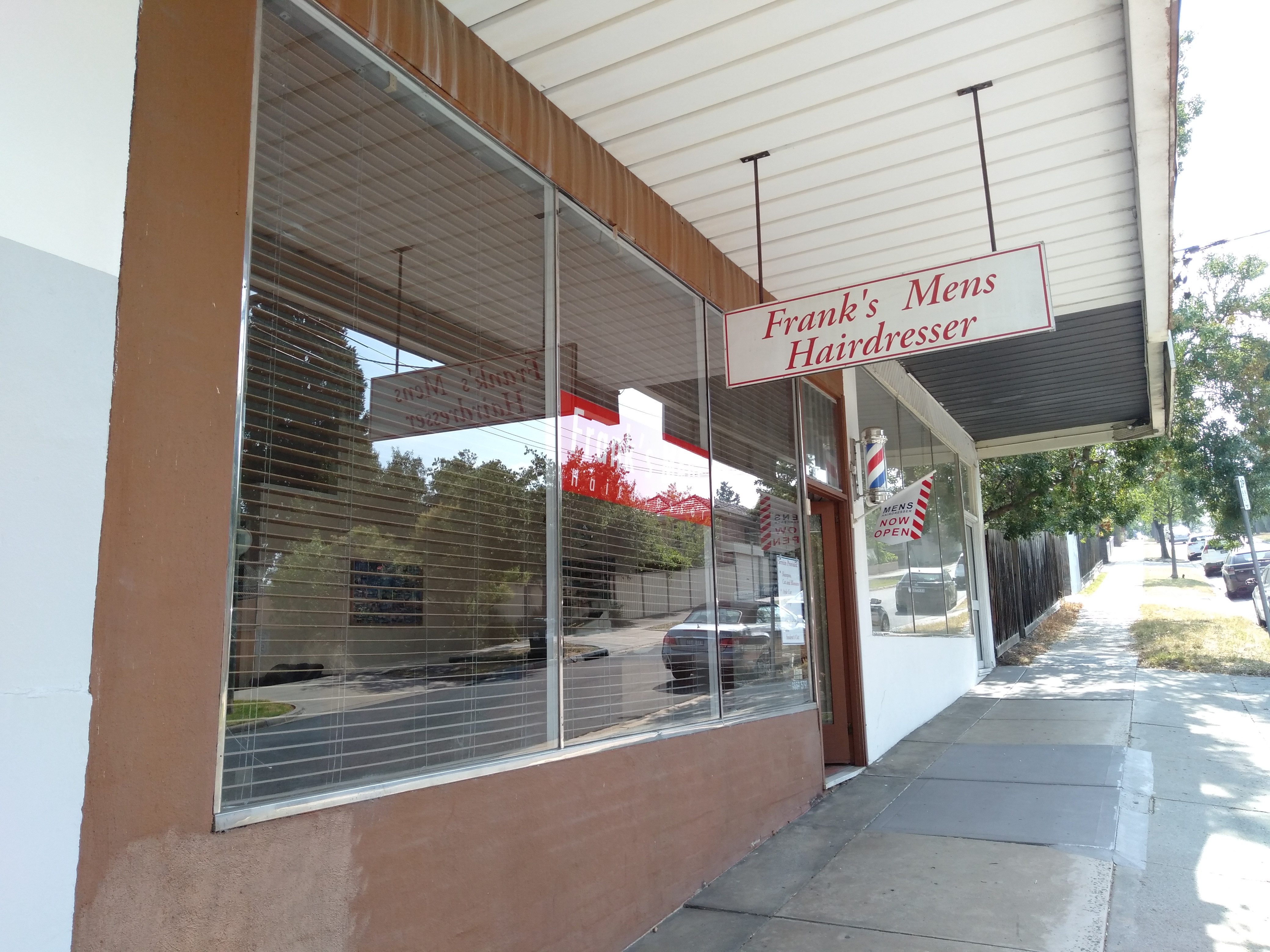 Frank Men's Hairdresser