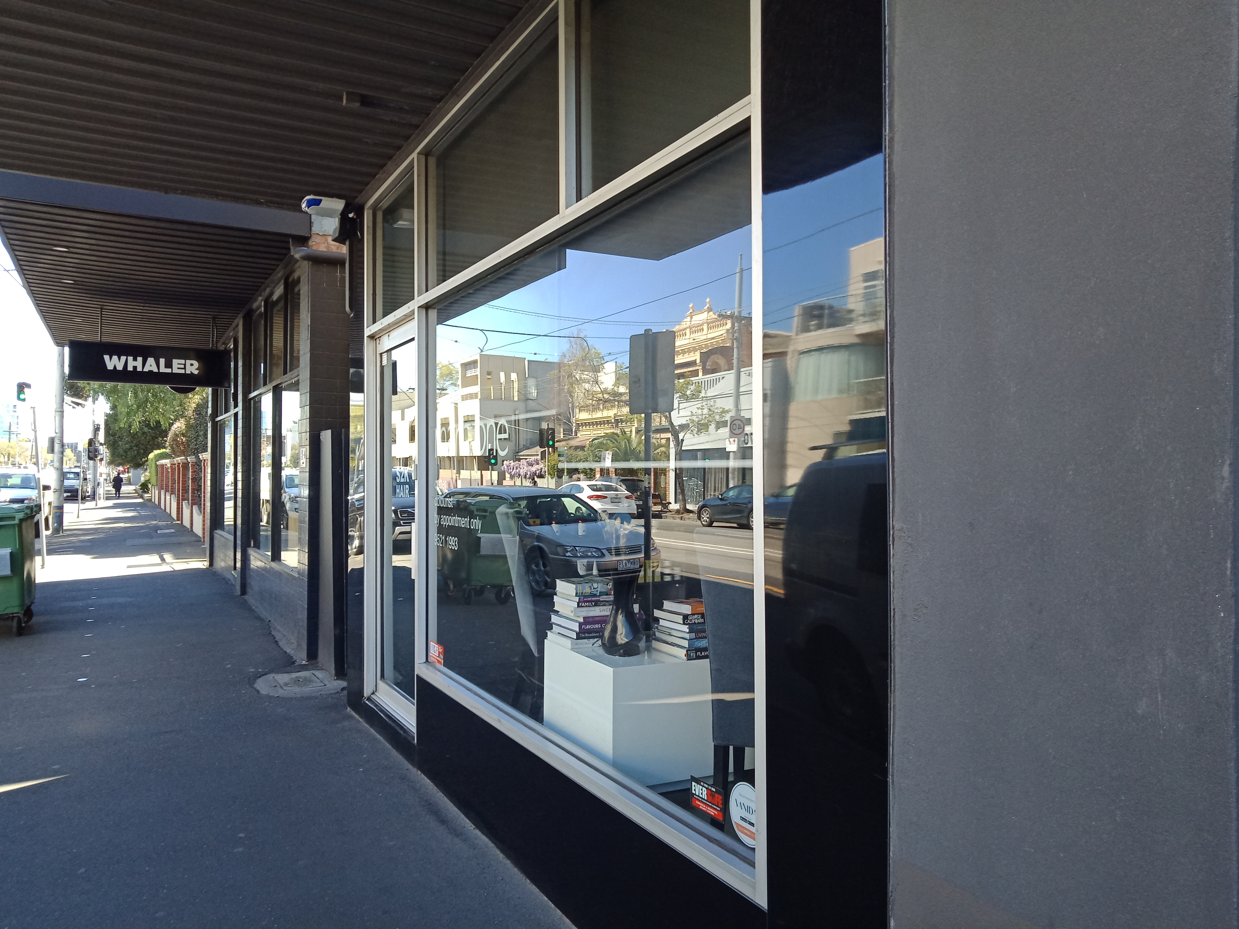 Marc One Salon image 7