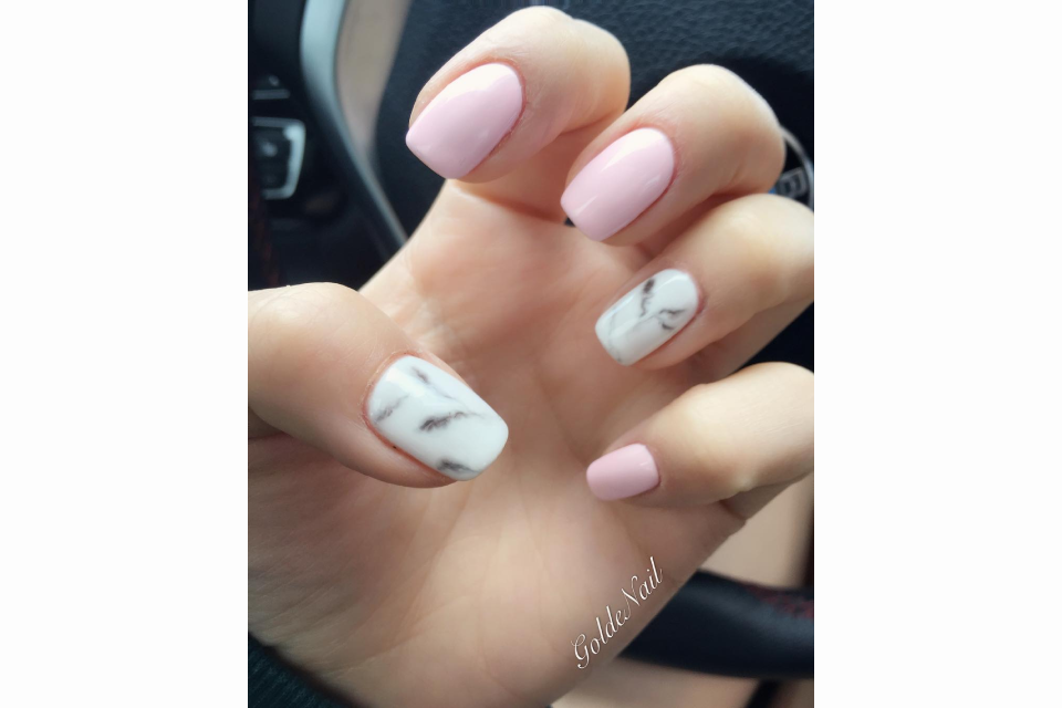 GoldeNail Salon image 10