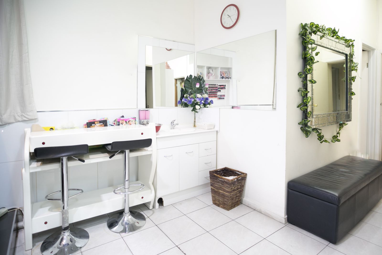 Modern Nails Brunswick image 5