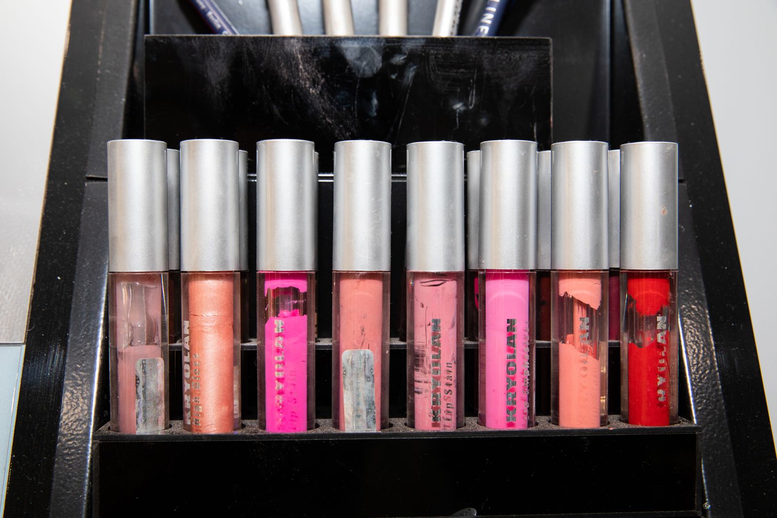 Fashion Hair & Beauty image 12