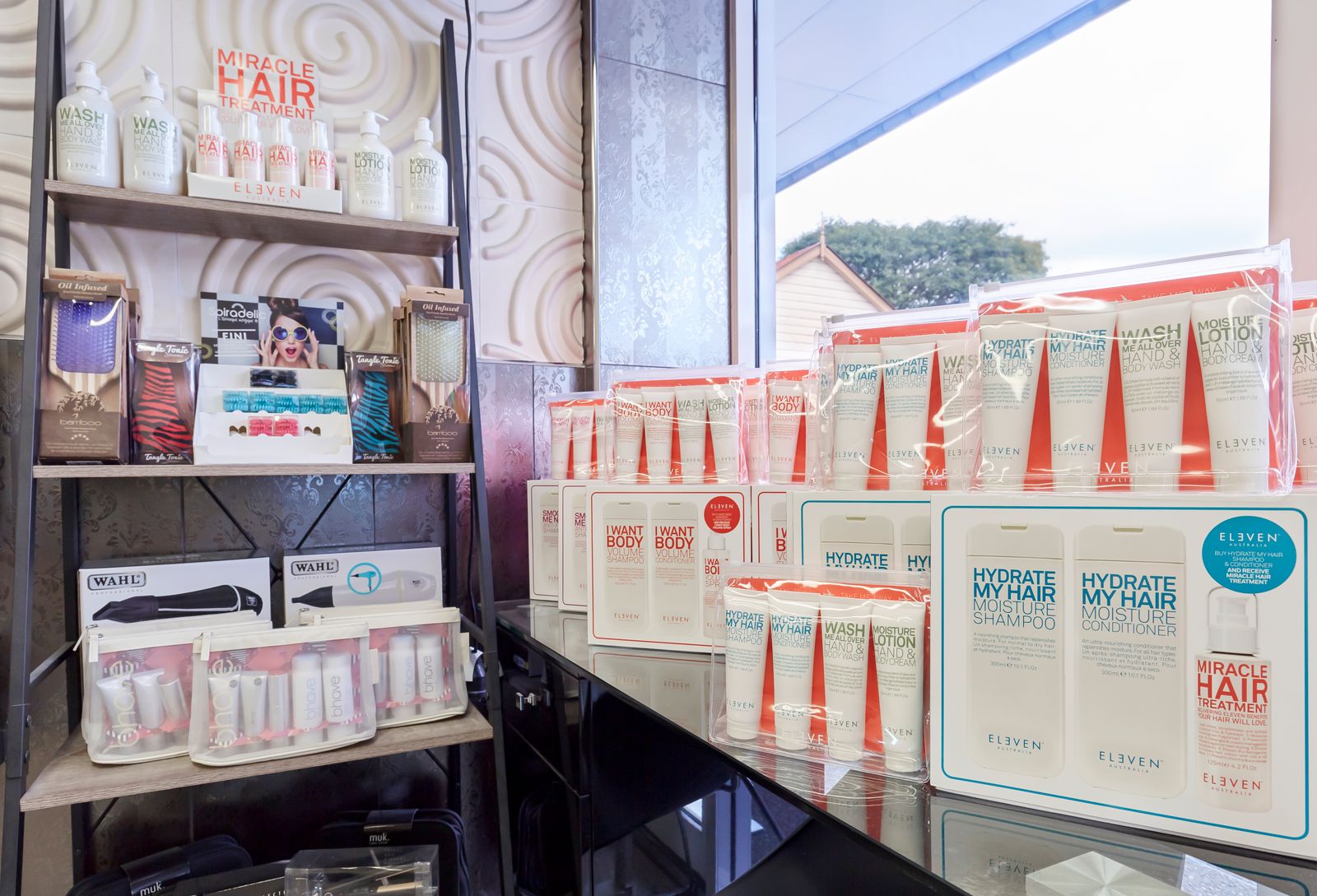 La Chrome Hair image 7