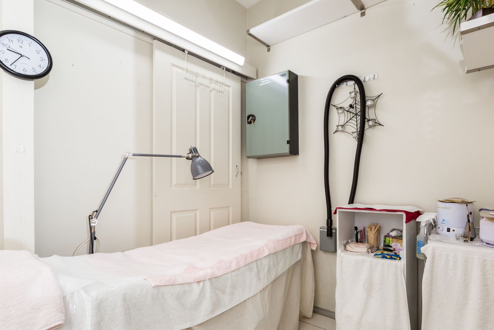 Divine Nails Haberfield image 11