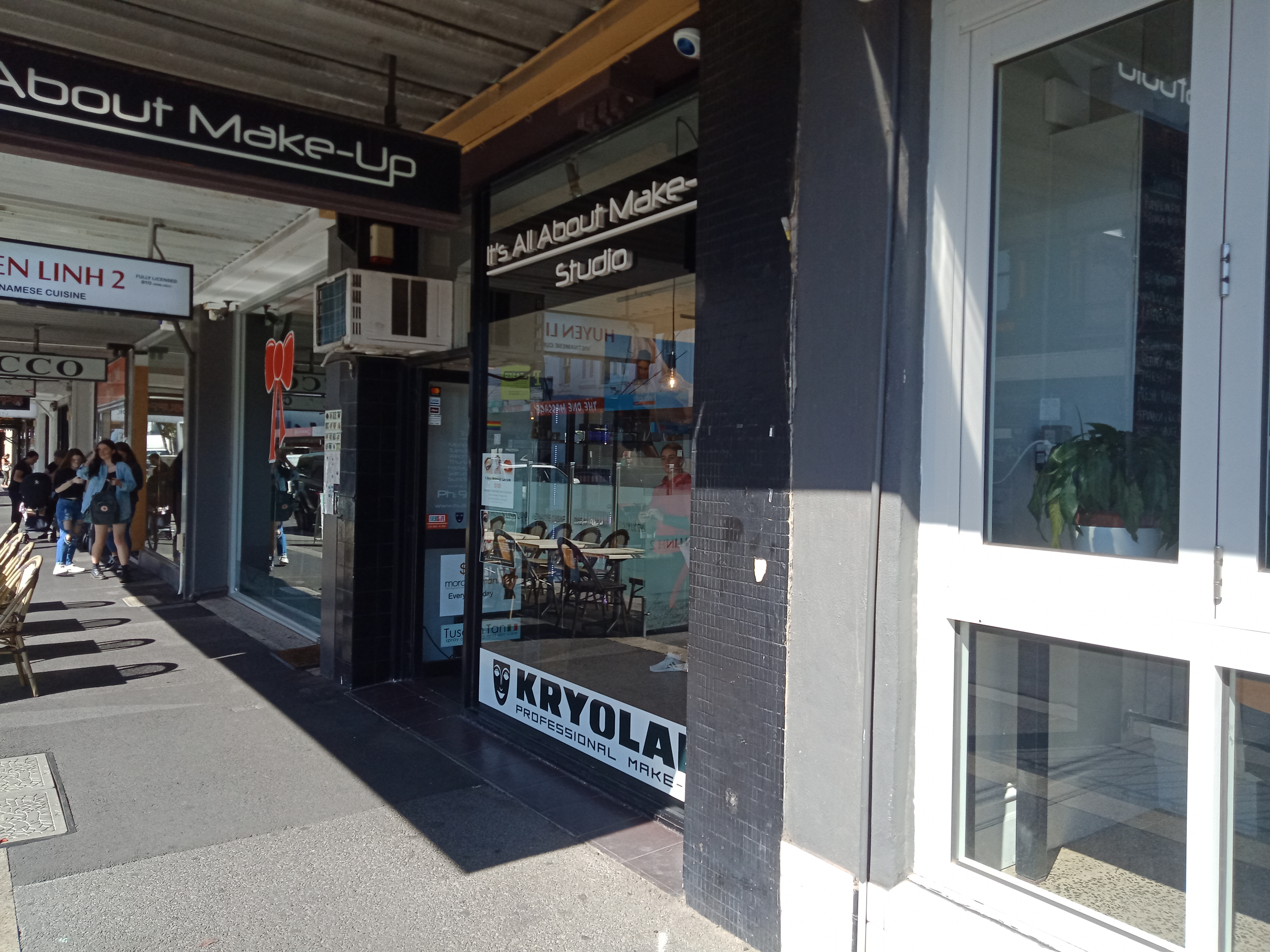 It's All About Makeup image 4