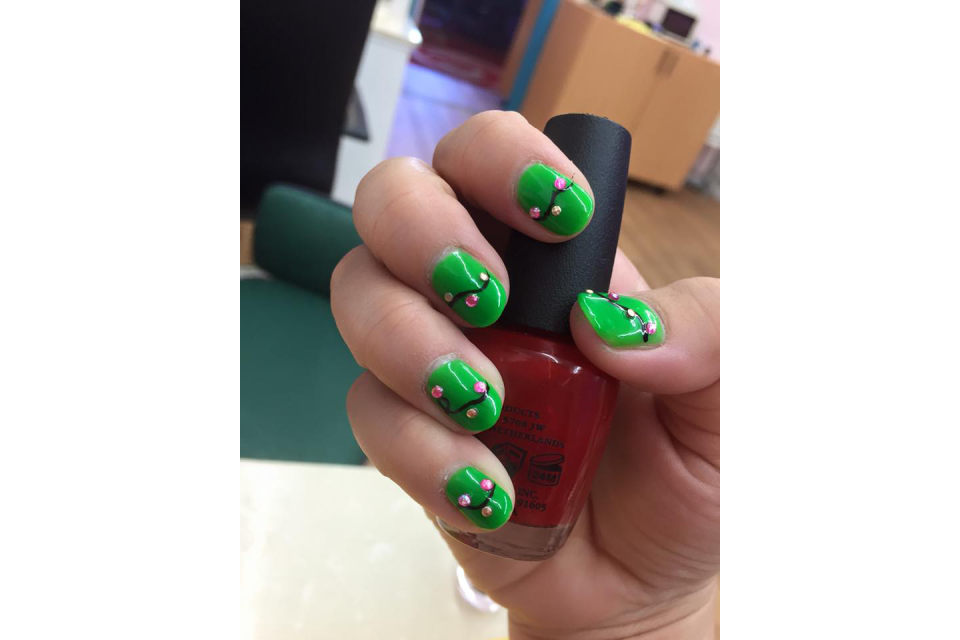 Hali Nails & Beauty image 3