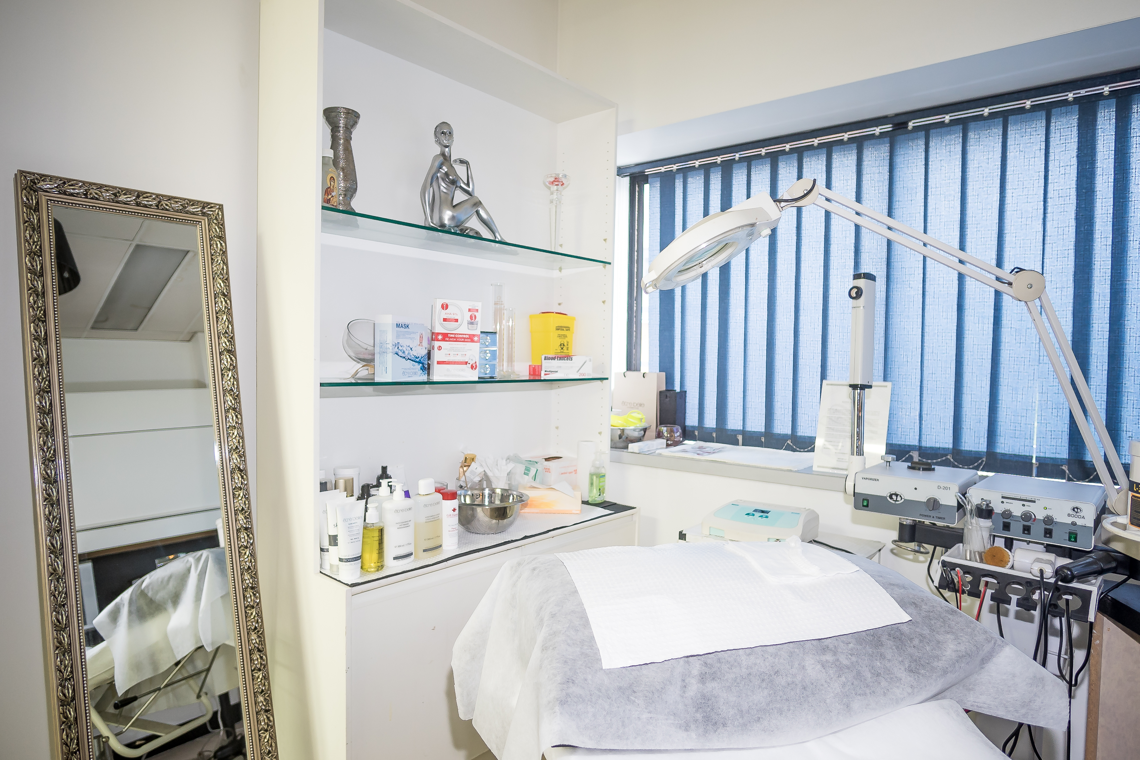 Advanced Esthetique Beauty Clinic image 5