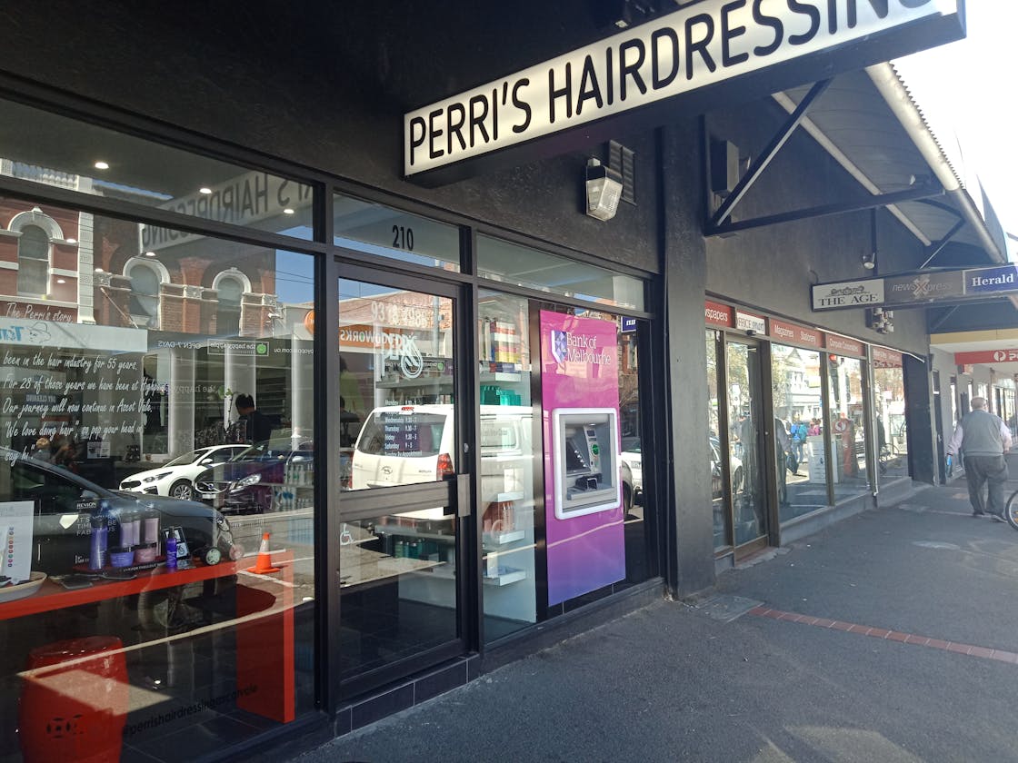 Perri's Hairdressing image 2