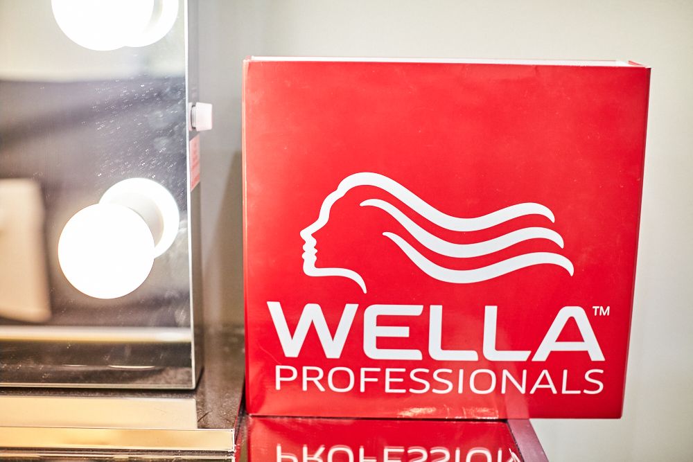 Madam Rouge Salon image 13