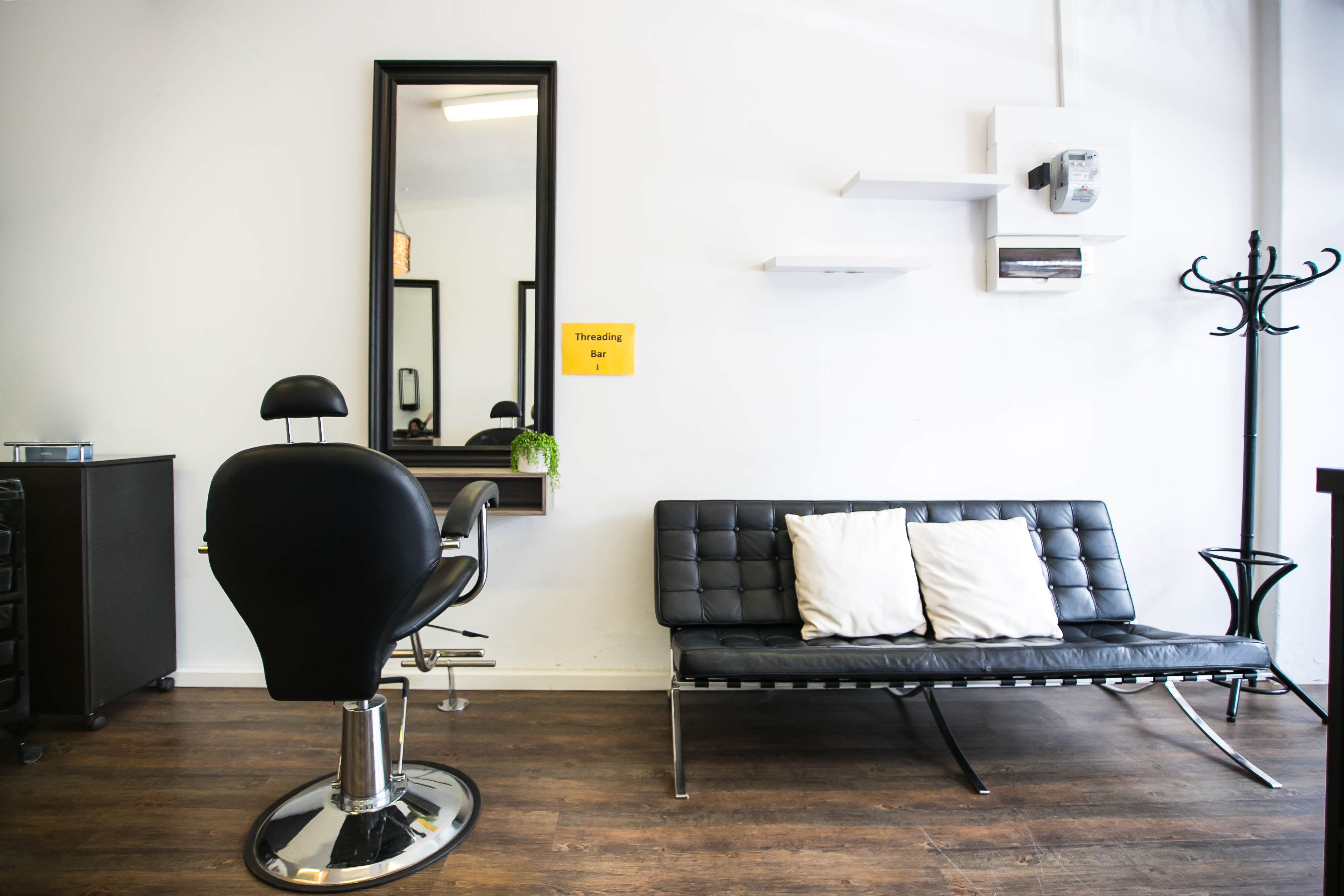 Luxuria Salon image 6