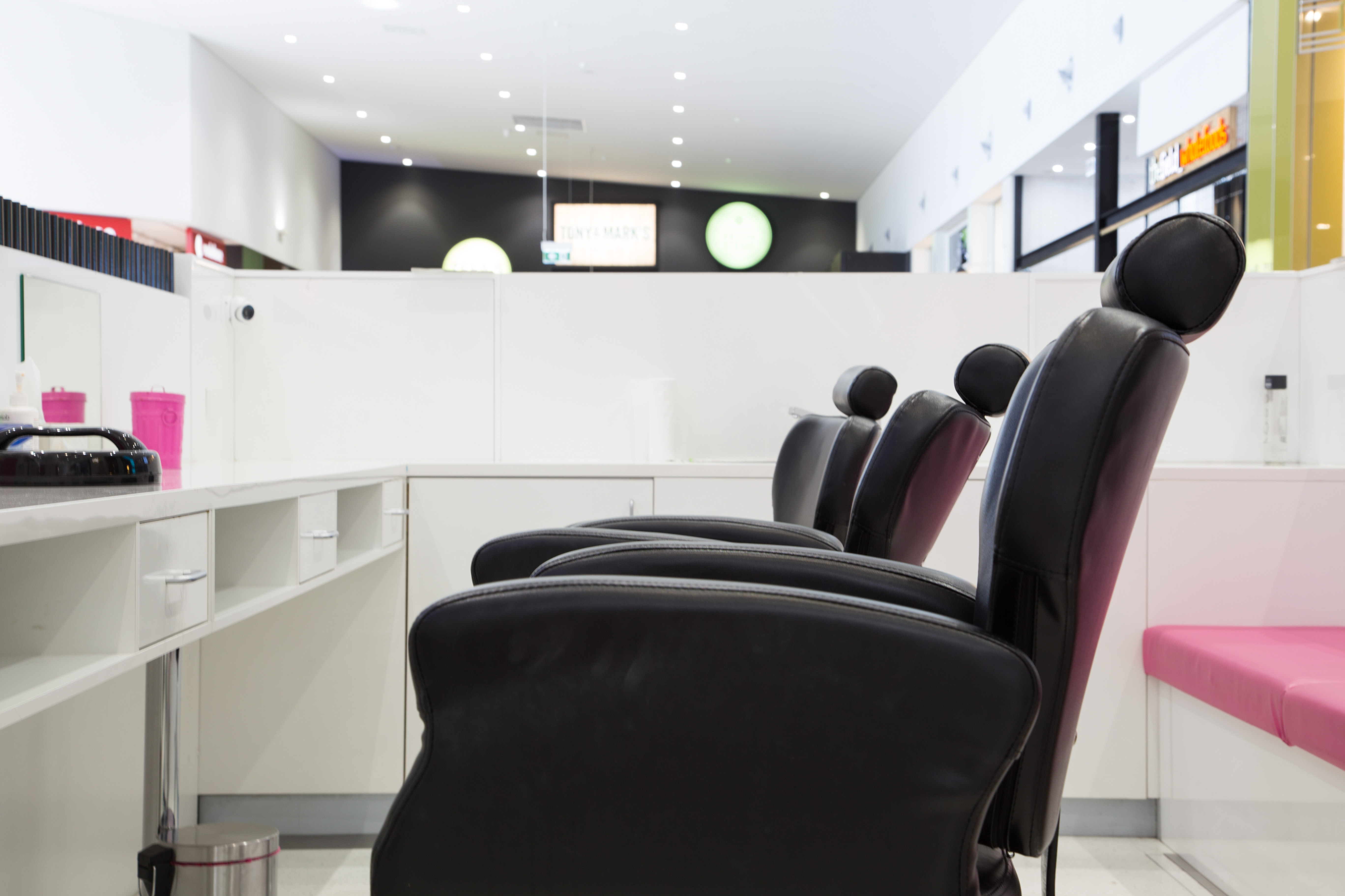 Pretty Eyes Threading Bar - Torrensville image 3