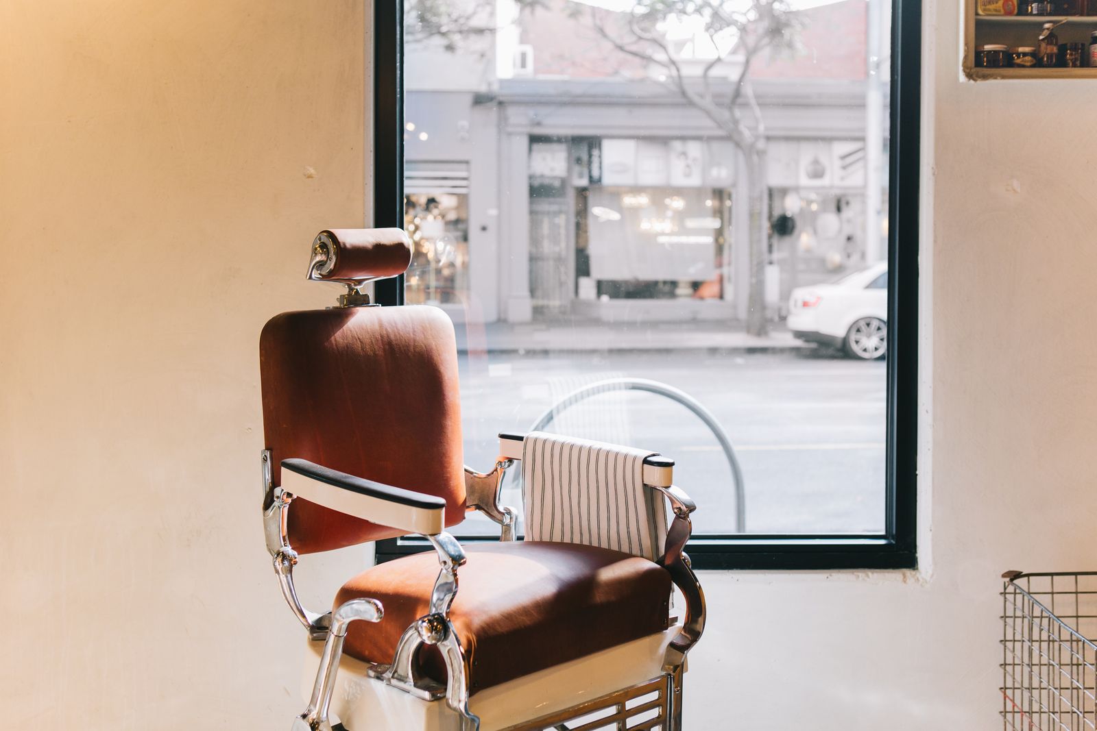 Bombshell Brows image 8