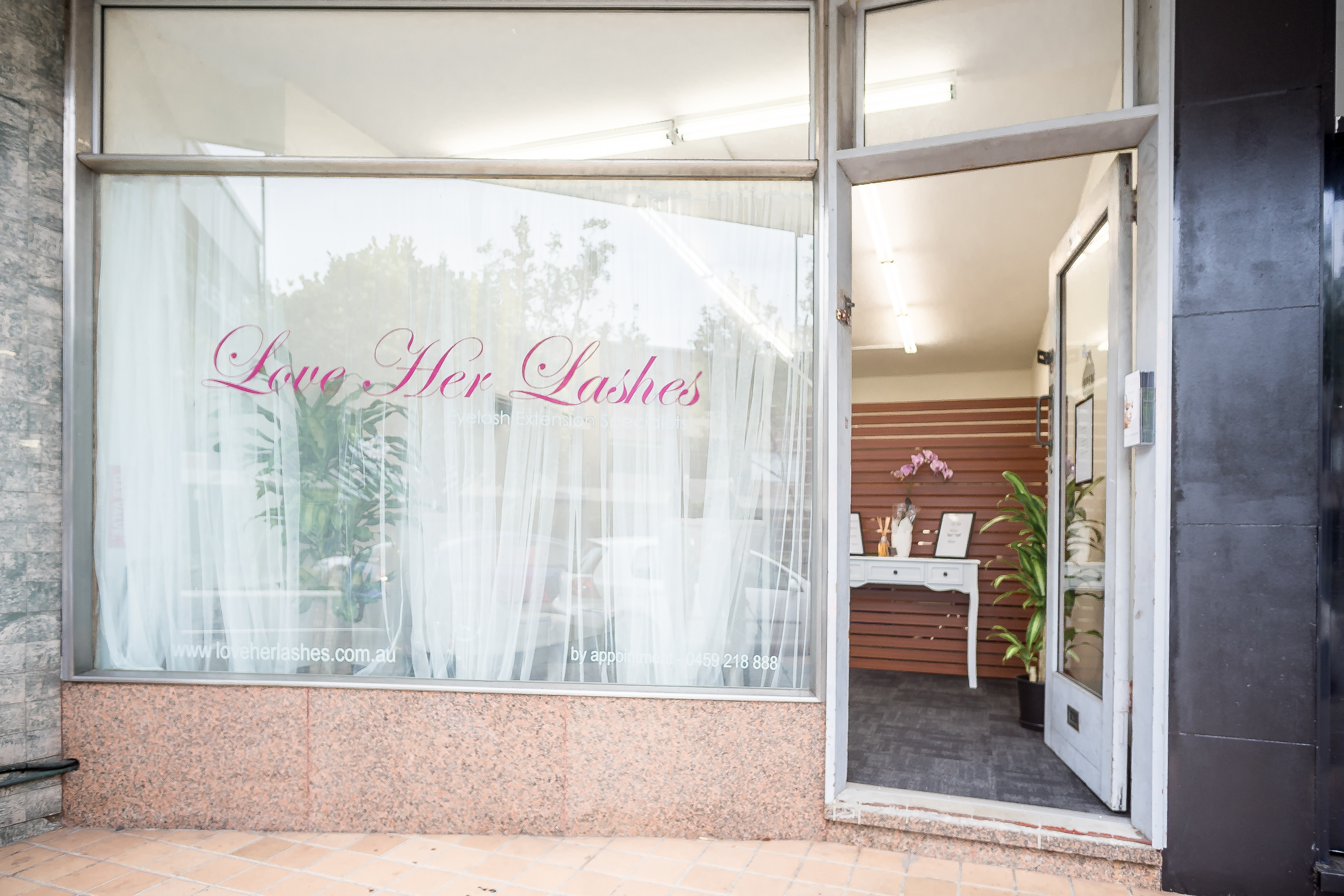 Love Her Lashes image 5