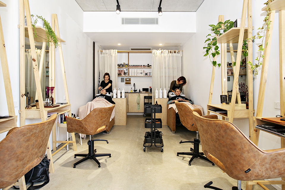 Zanzi Hairdressing image 2