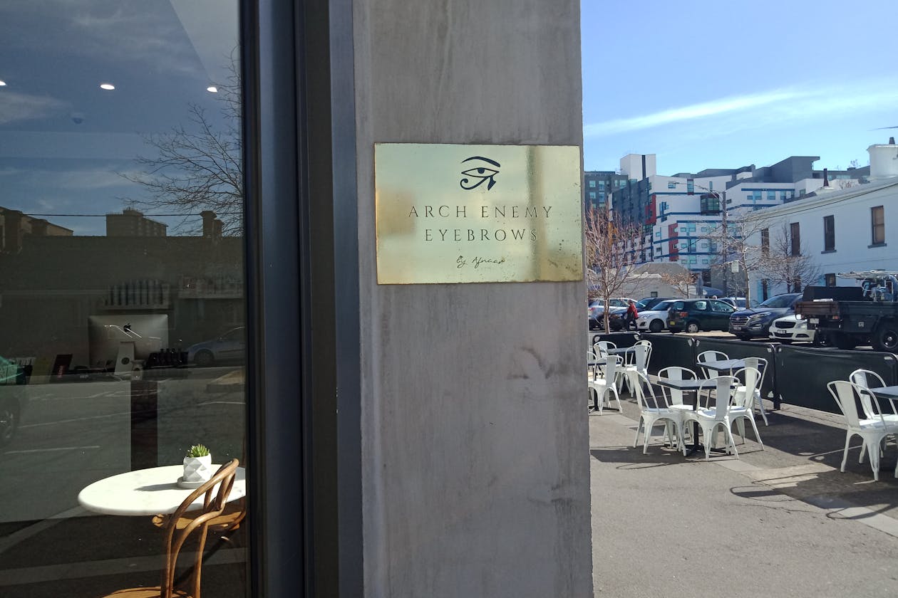 Arch Enemy Eyebrows by Afnaan - Carlton image 2