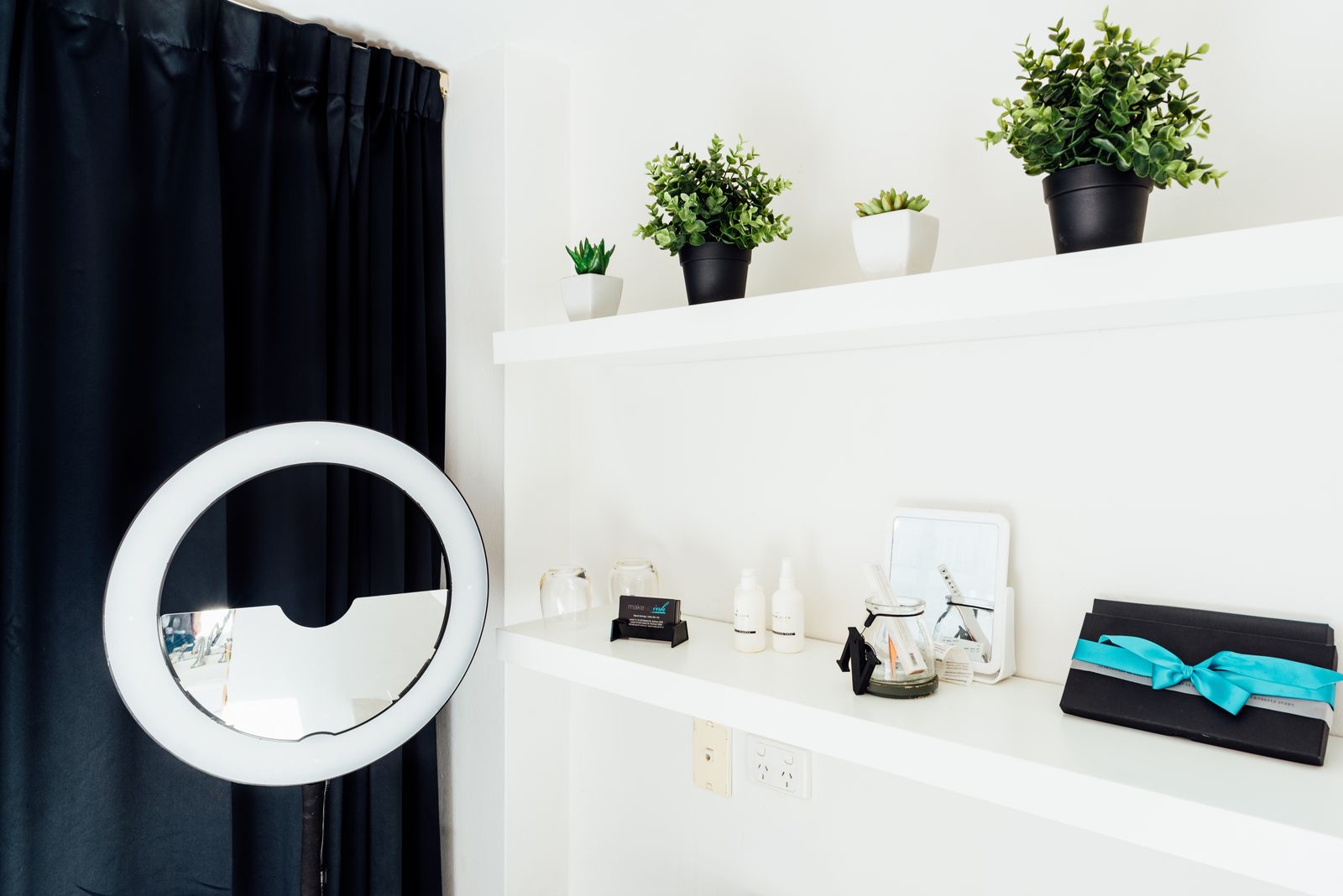 Makeup Ink - CBD image 5