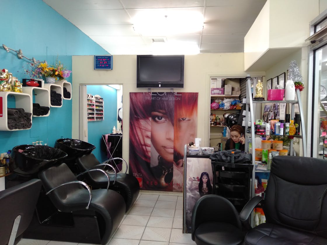Vivi Hair Salon image 2