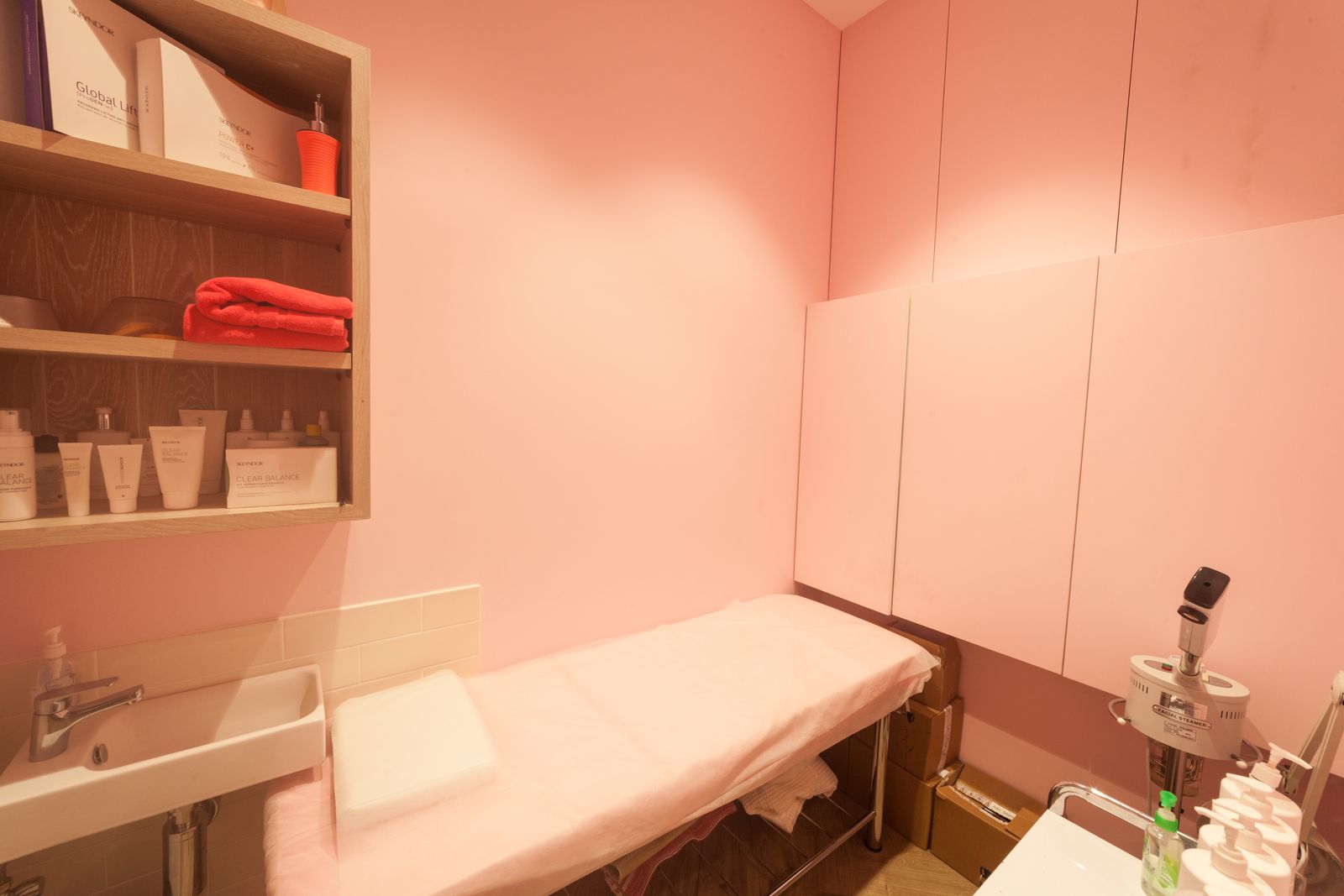 Exquisite Brows & Spa Westfield Warringah Mall image 4