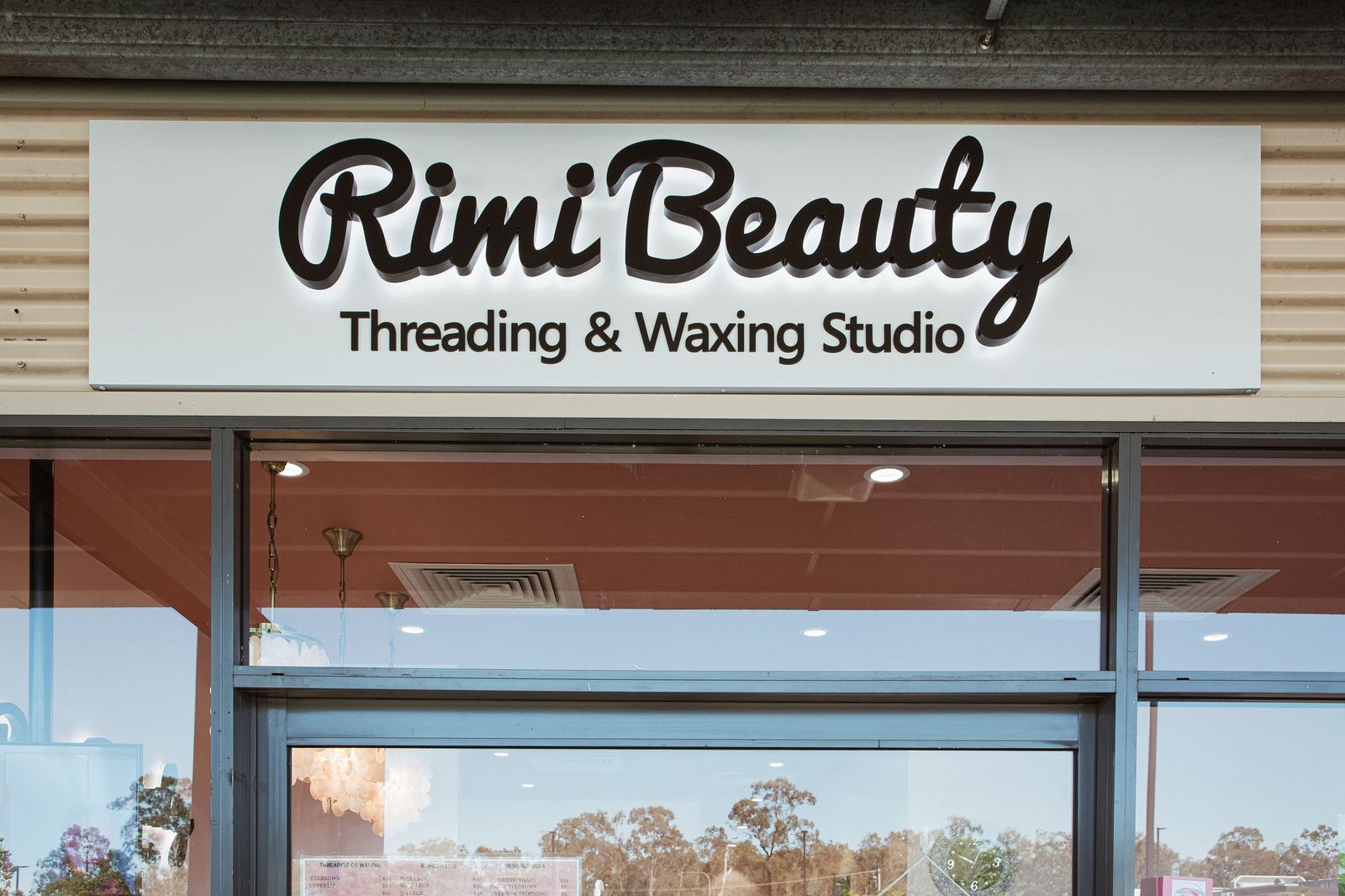 Rimi Beauty Threading and Waxing Studio image 18