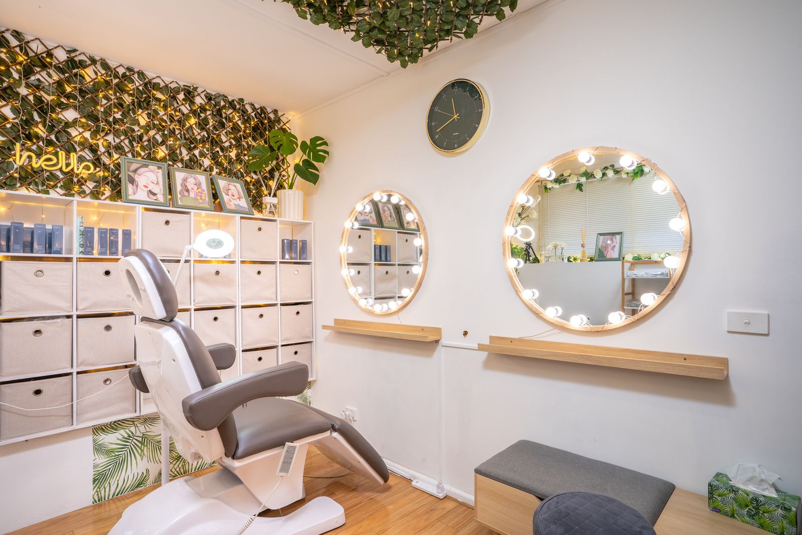 Sienna Beauty Bar image 2