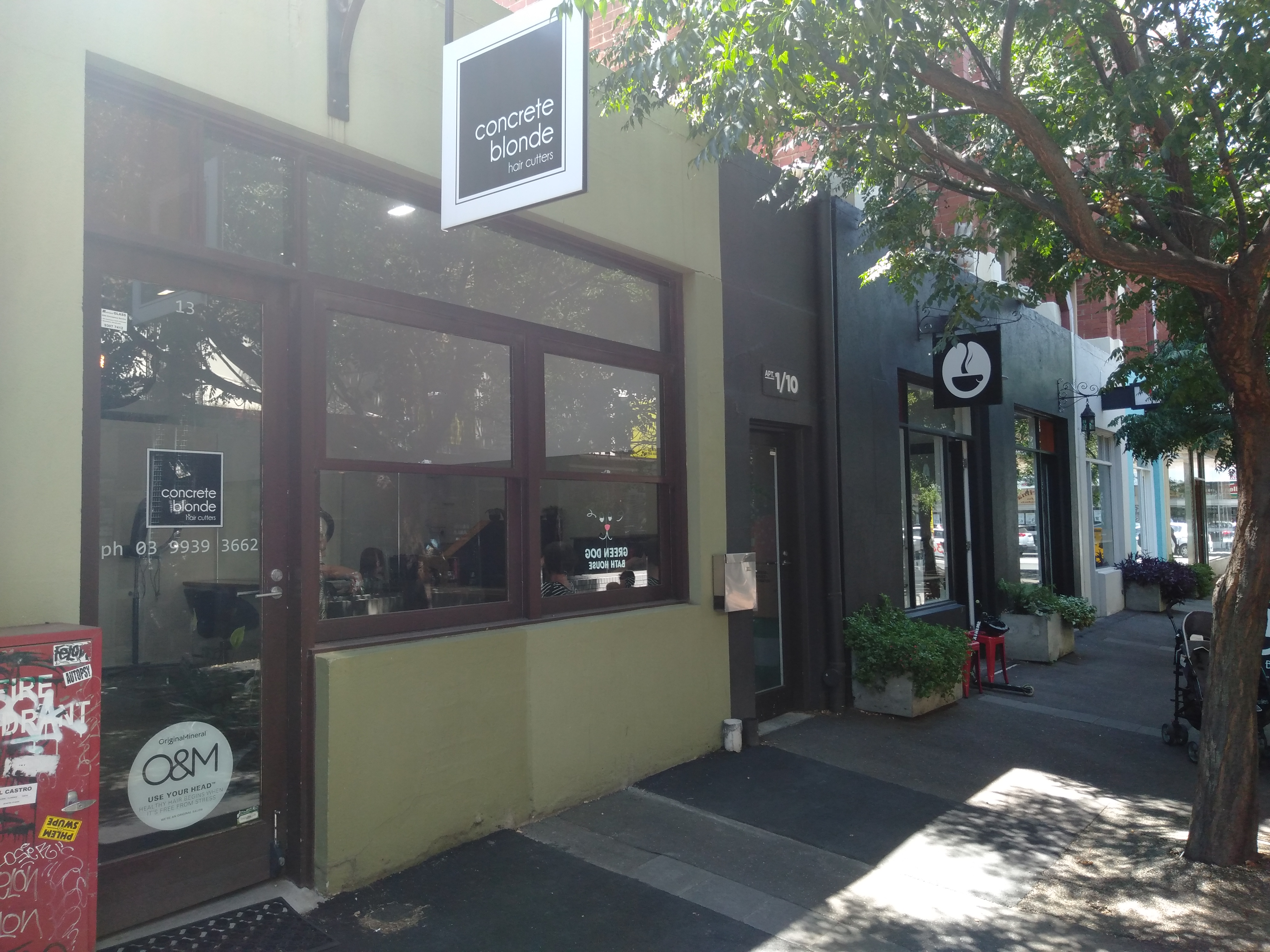 Concrete Blonde Hair Cutters image 2