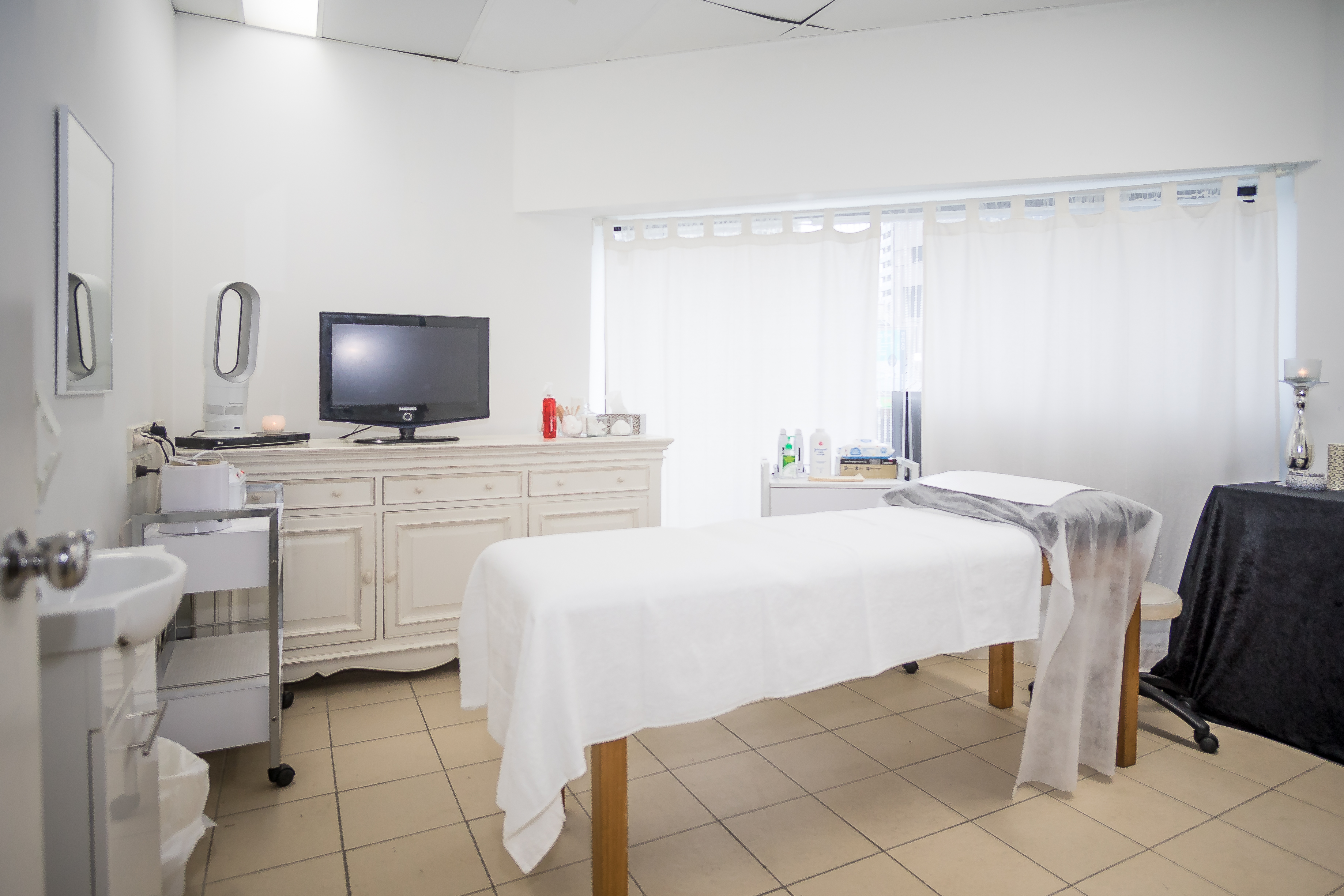 Advanced Esthetique Beauty Clinic image 3