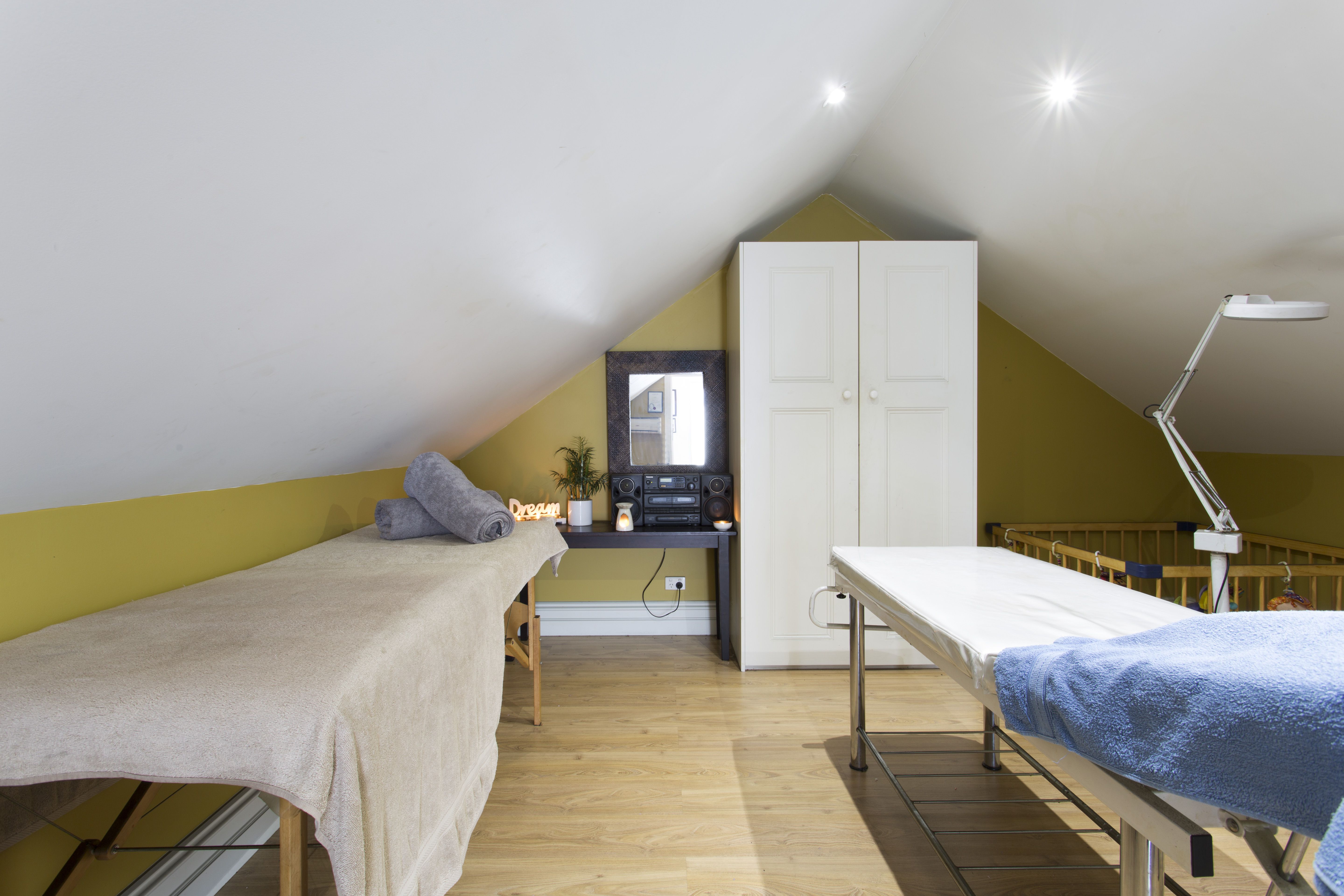 Honey Wax and Tan image 3