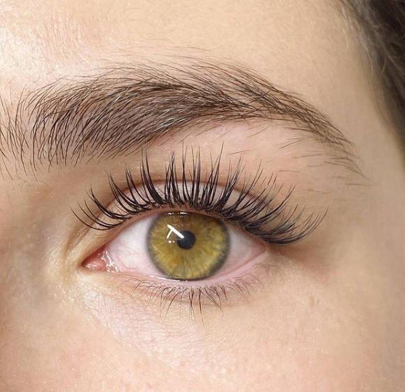 The Queen Total Beauty image 9