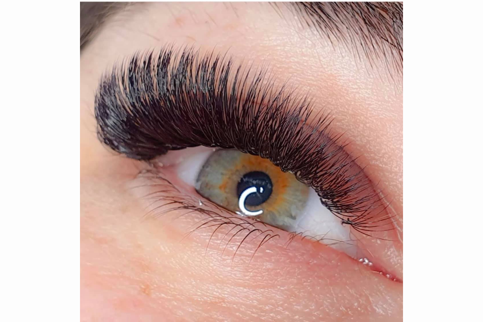 Melissa Lashes Sydney image 7