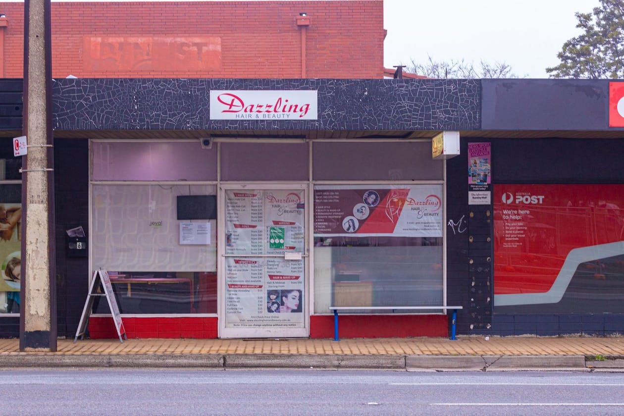 Dazzling Hair and Beauty image 22