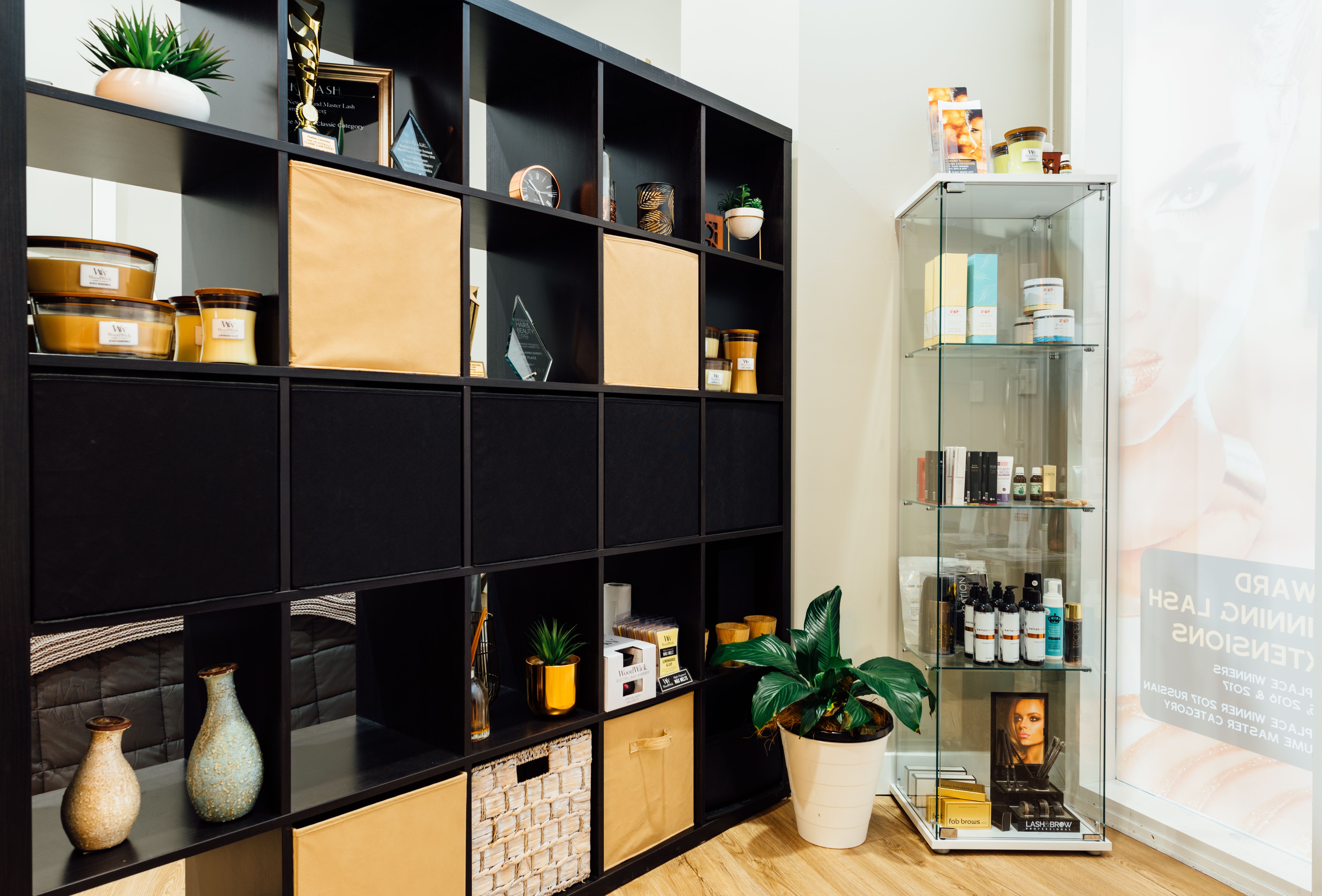 Bronze Avenue image 5