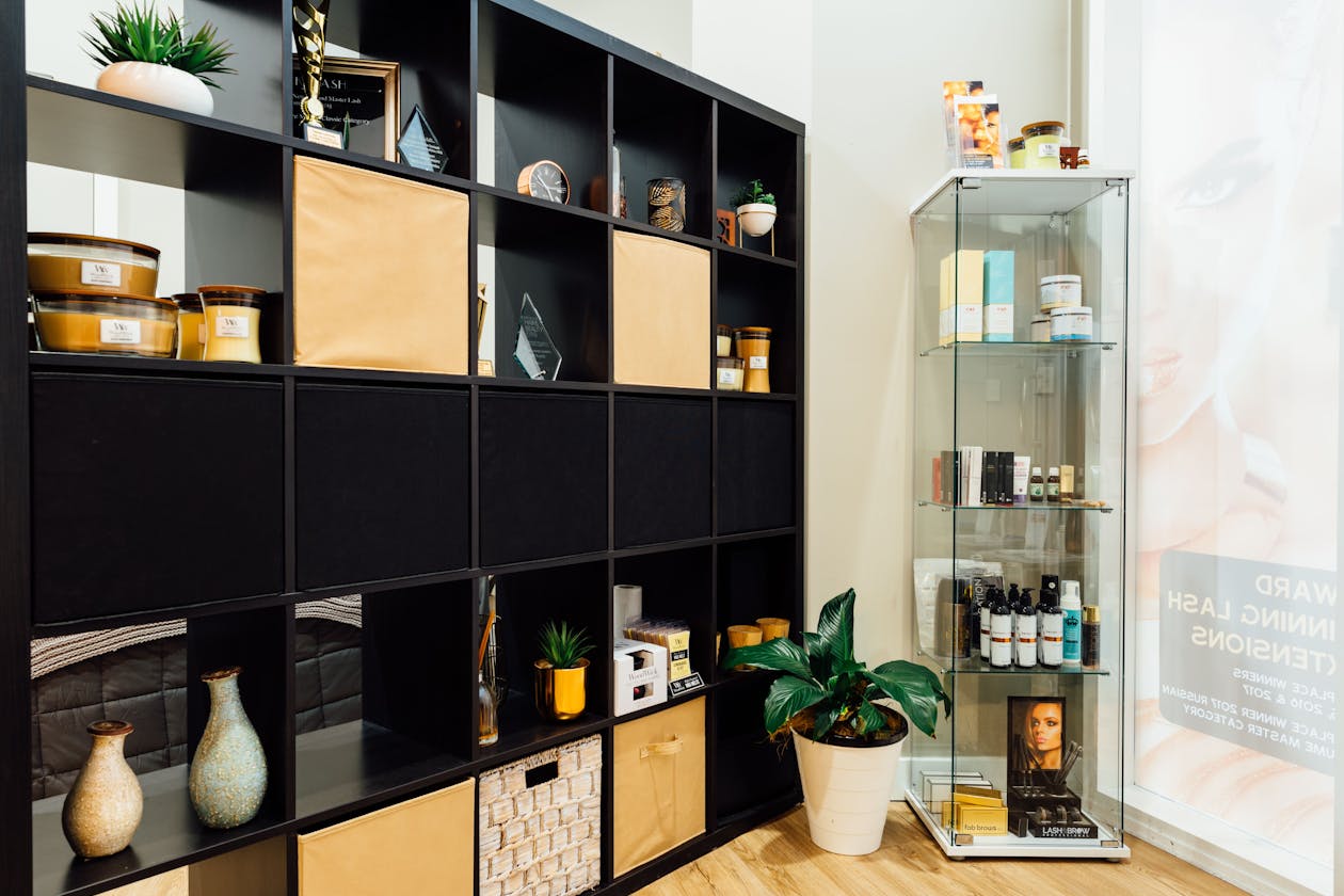 Bronze Avenue image 5