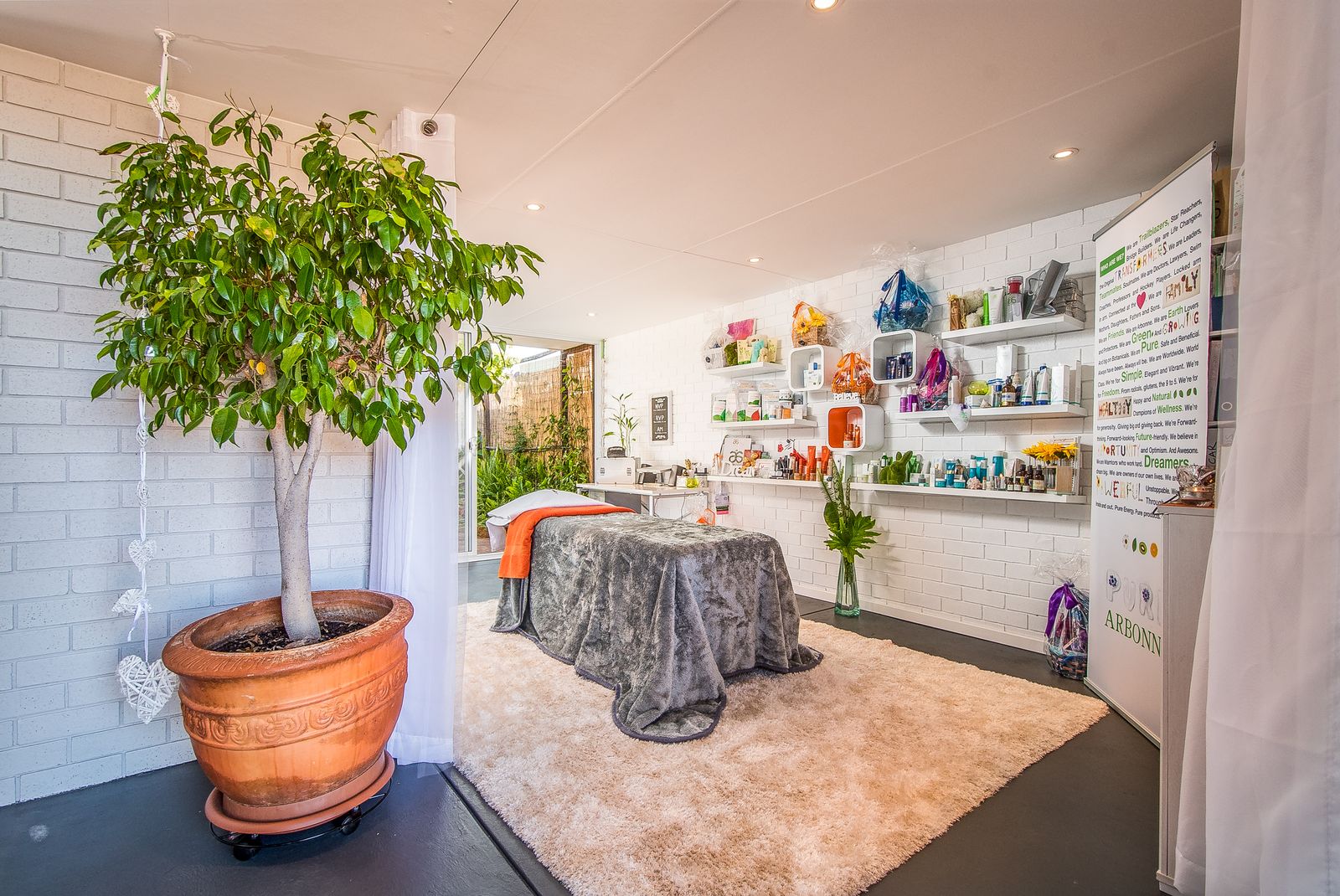 Sonia Exclusive image 2