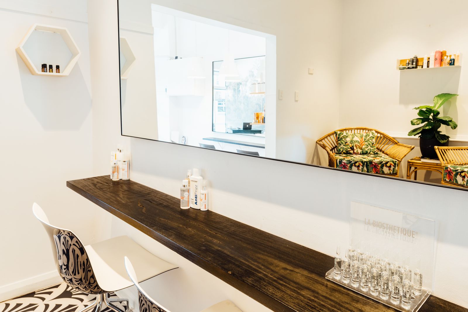 Vincent & Dupree image 6