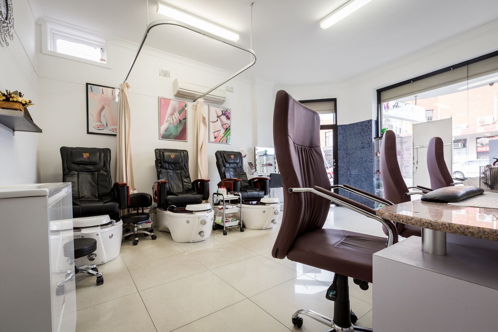 Ava's Nails & Beauty Punchbowl Nails Bookwell