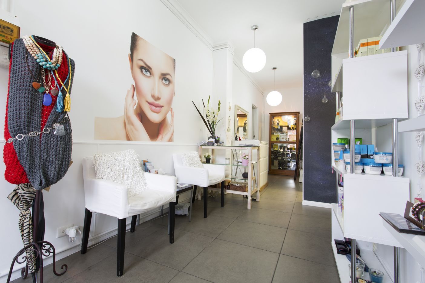 Looks Beauty Clinic image 2