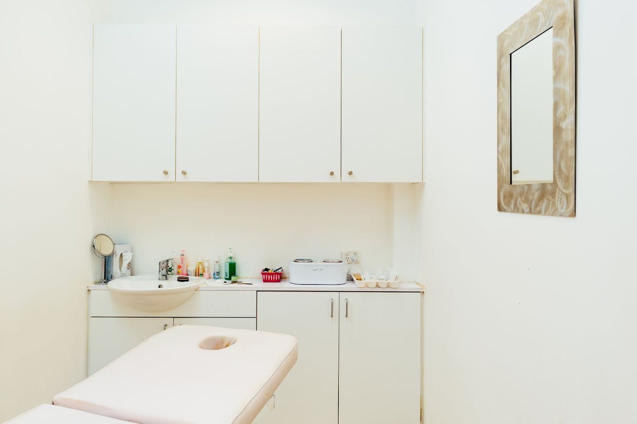 Shashi Beauty & Day Spa - Penrith image 9