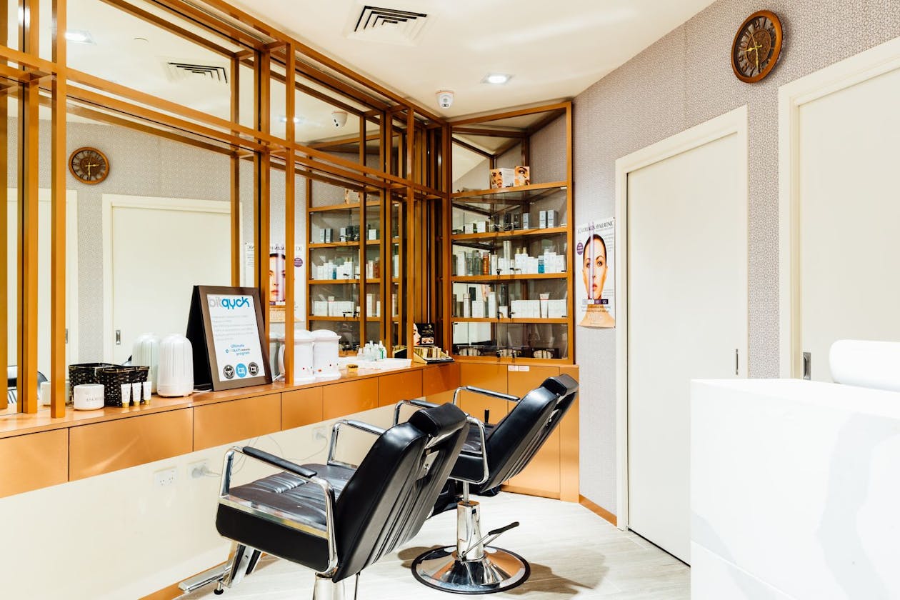 Shashi Beauty Salon - Piccadilly image 6