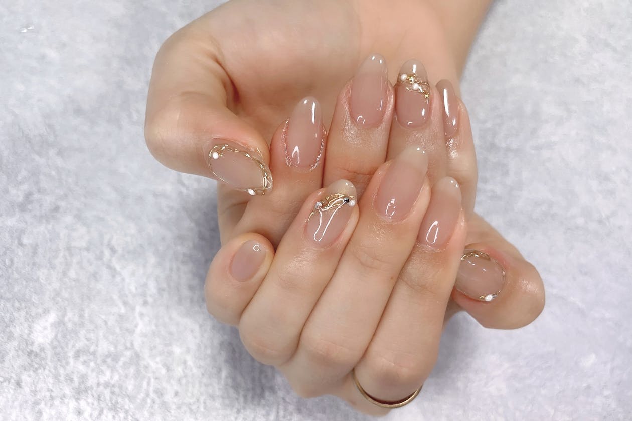 The Queen Total Beauty image 7