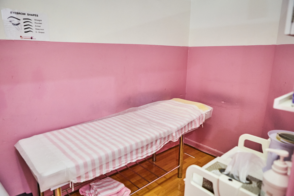 Stunning Nails Hair and Beauty image 13