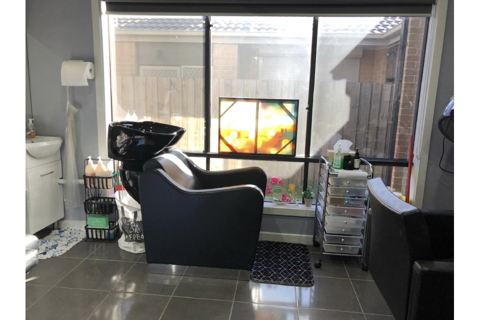 Diya Hair & Beauty Salon image 2