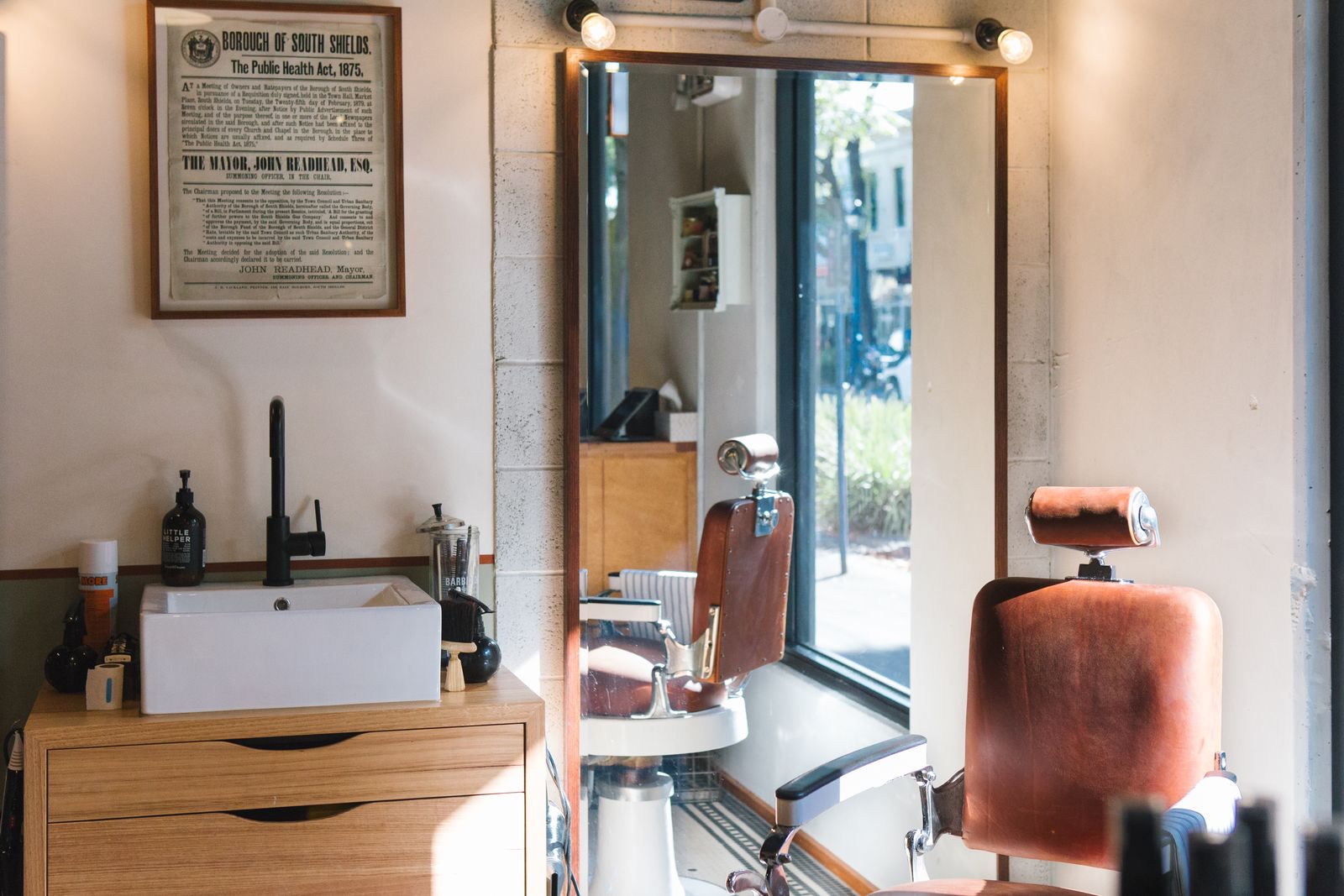 Bombshell Brows image 9