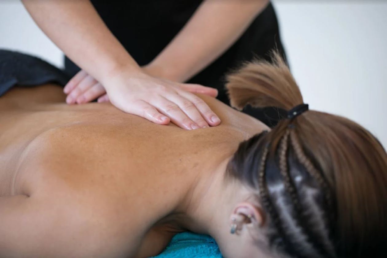 Seashelle Massage image 3