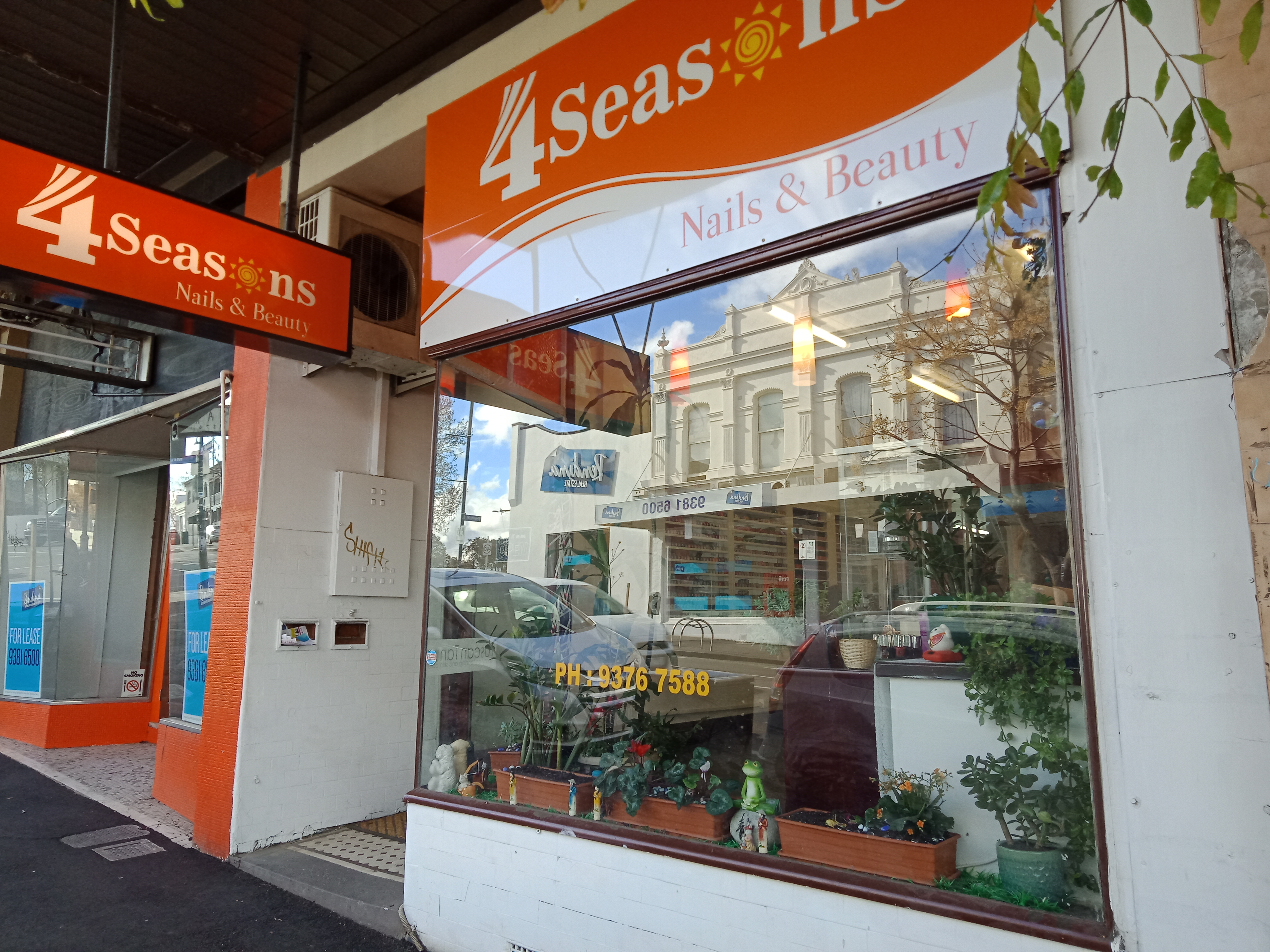 4 Seasons Nails & Beauty image 6