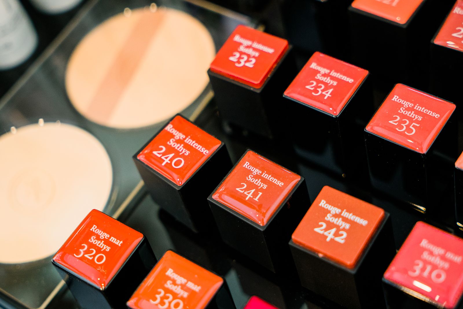 Zee's salon de beaute image 10