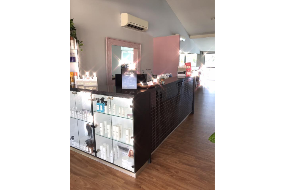 Studio Vogue Salon image 5