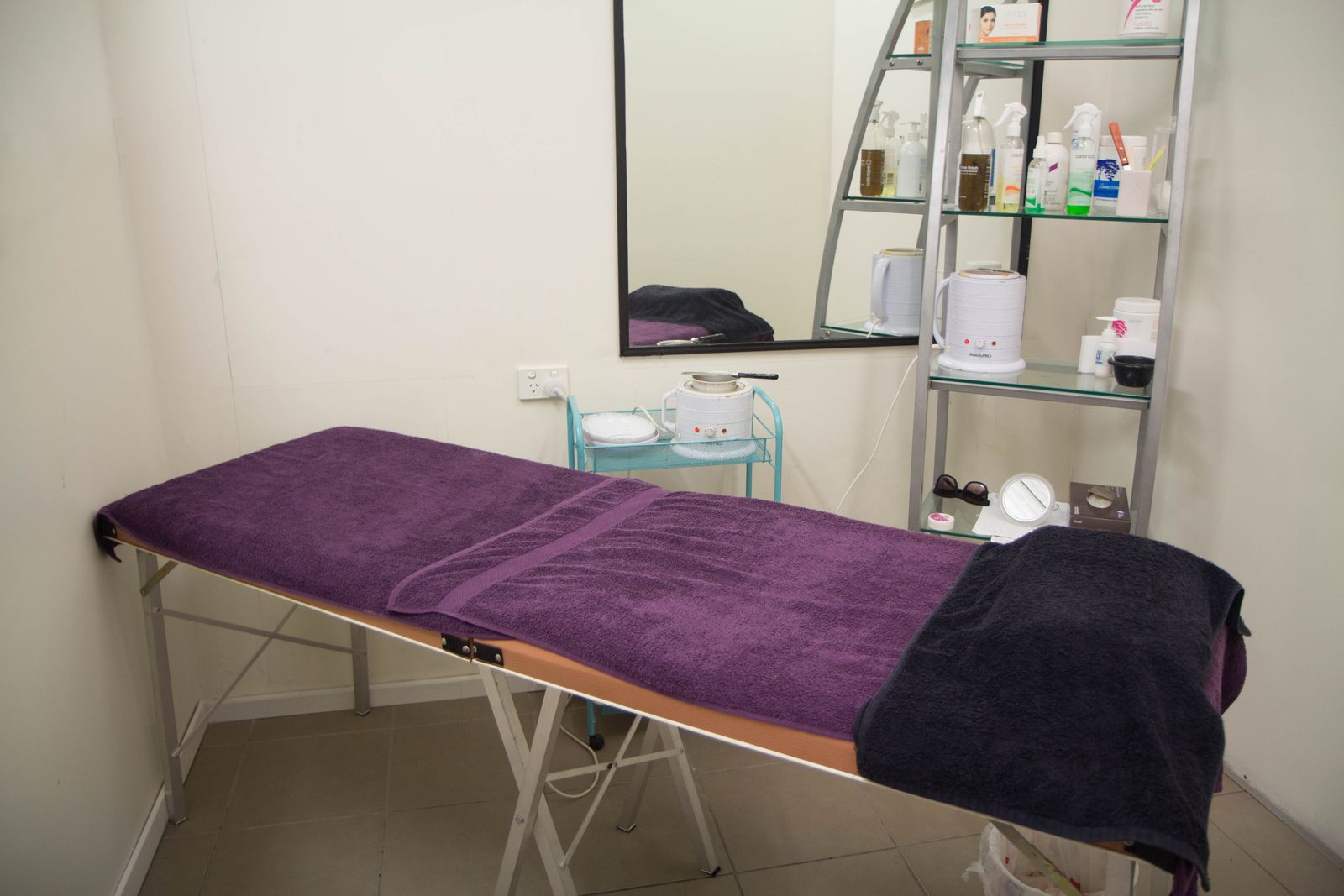 Shehnaz Threading & Beauty Salon image 5