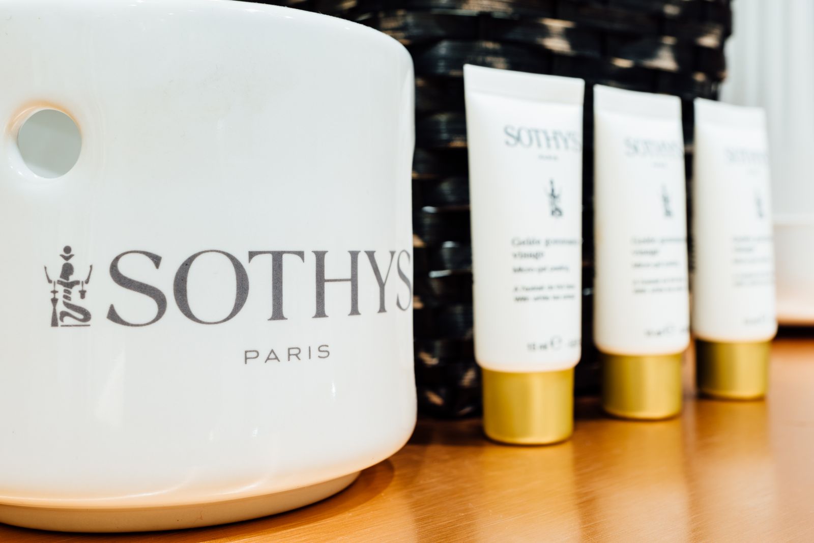 Shashi Beauty Salon - Piccadilly image 9