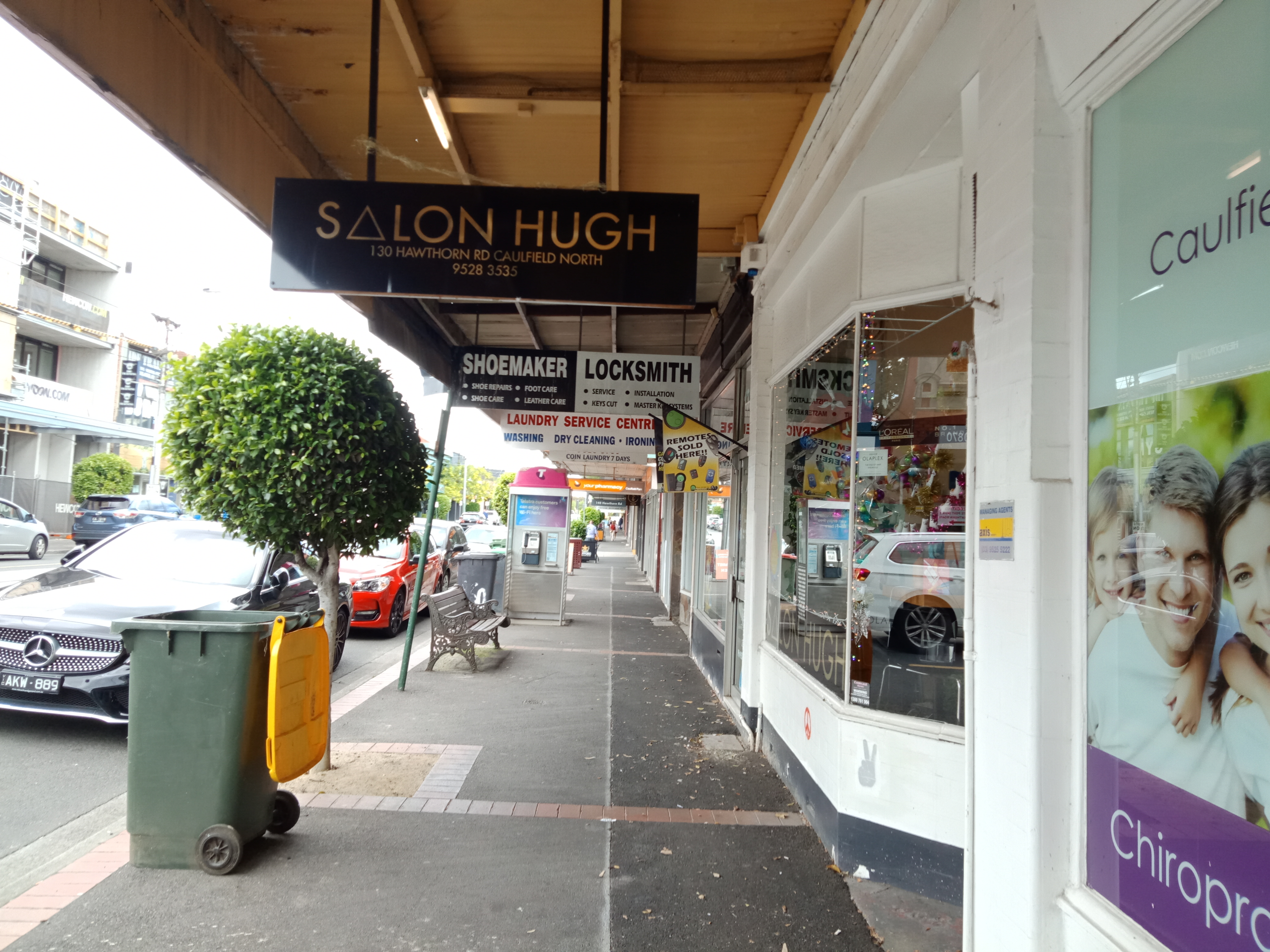 Salon Hugh image 2
