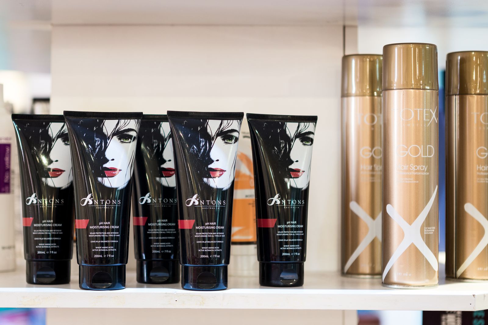 Anton's Hair Salon image 14