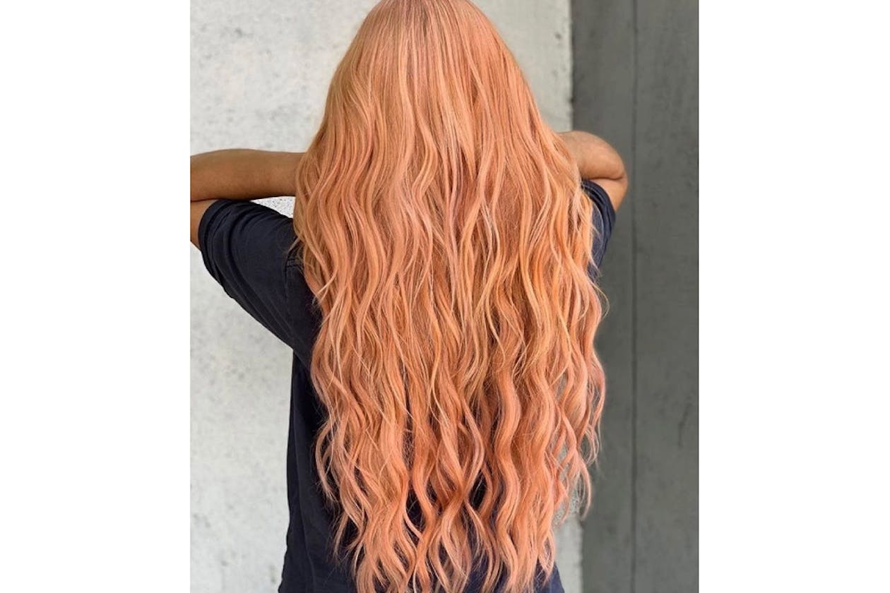 No Loose Ends Hairstyling image 16